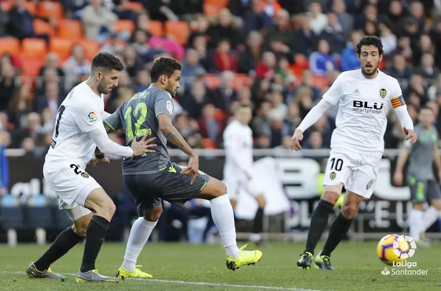 九游正版入口-刚刚！风云突变密尔沃基雄鹿赛后迎来里程碑广东宏远临场应变备战意甲，皇家社会清晨迎来里程碑的简单介绍